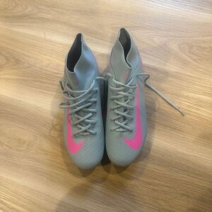 Brand new Nike Mercurial Superfly 10 Academy Multi-Ground High-Top Soccer Cleats